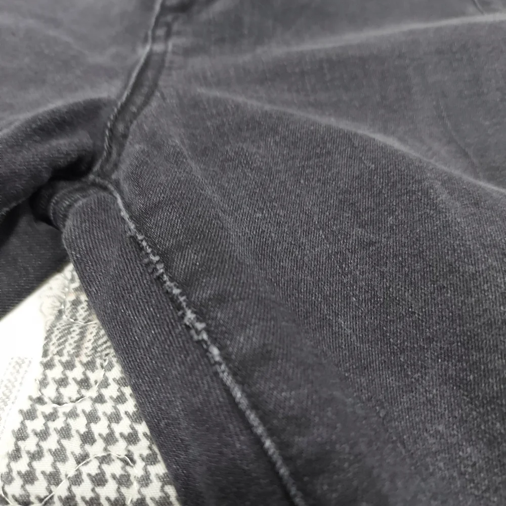 Guess jeans and shirt - Picture 10 of 15